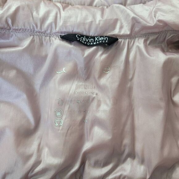 Calvin Klein performance pastel pink down sleeveless vest asymmetric details - Picture 6 of 12